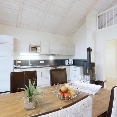 Stunning In With Kitchen